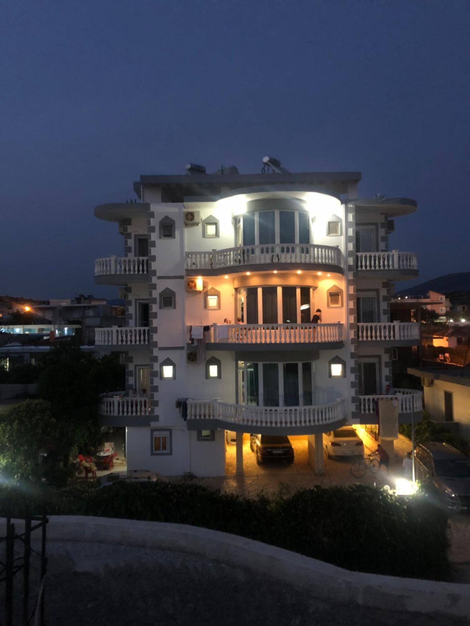 קסאמיל Studio Apartments Rizarjo מראה חיצוני תמונה